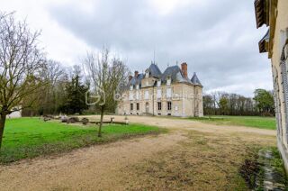  Proprit/chteau  vendre 14 pices 280 m