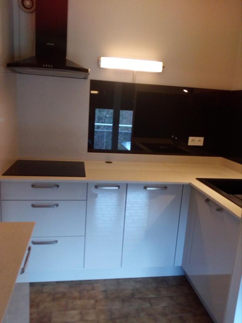 Location Appartement A LOUER T2 RESIDENCE SAVIGNAC AU 3EME ETAGE AVEC ASCENSEUR - Villefranche de rouergue