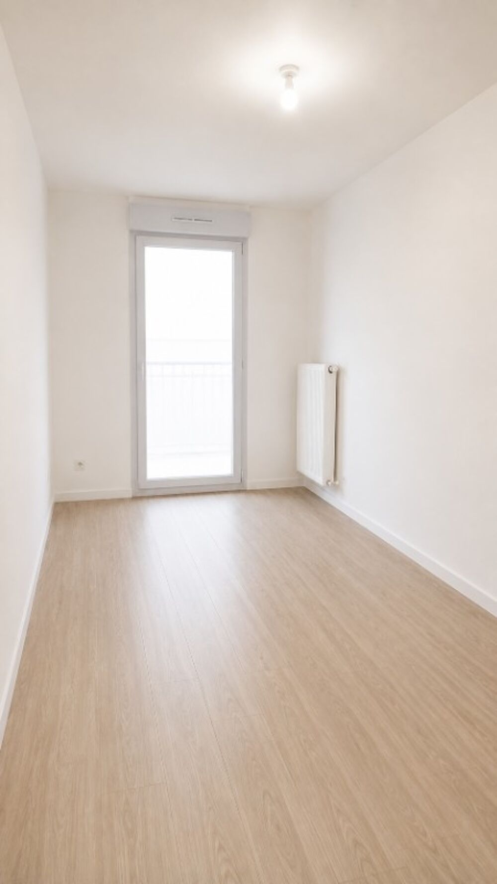 Location Appartement T4 avec parking et deux loggias à LILLE Lille