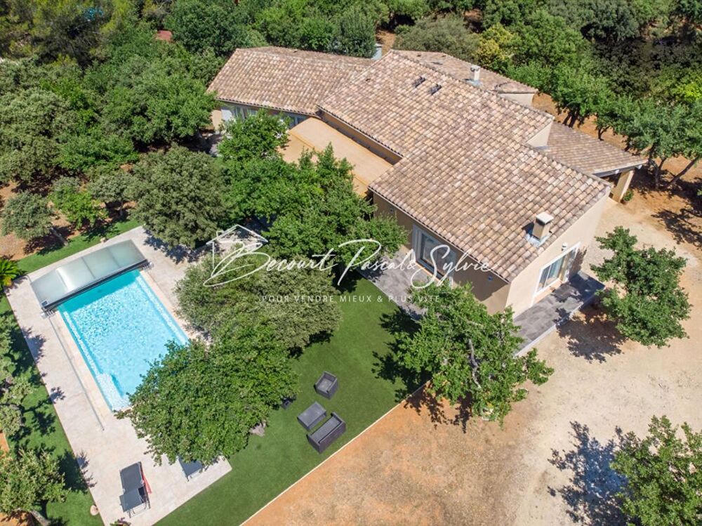 CALME ABSOLU - PLAIN-PIED AVEC PISCINE AU COEUR DE LA GARRIGUE