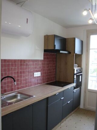  Appartement à louer 3 pièces 69 m²