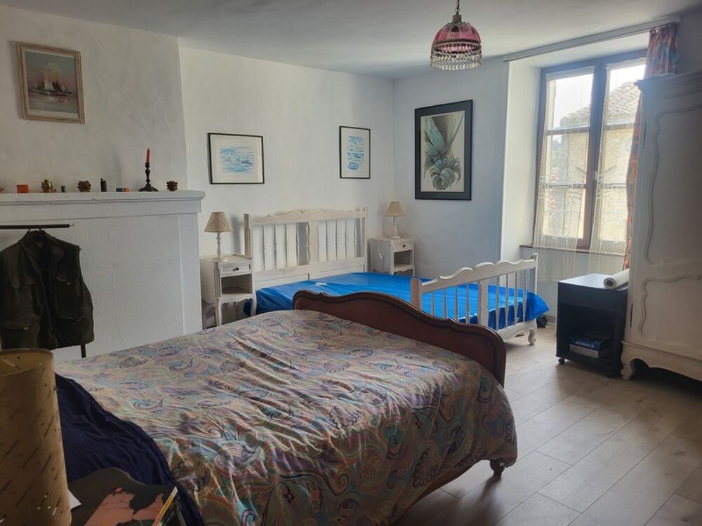 Maison à vendre 5 pièces AIRVAULT (79) Terrain 128 m²