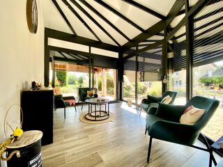  Maison  vendre 6 pices 240 m