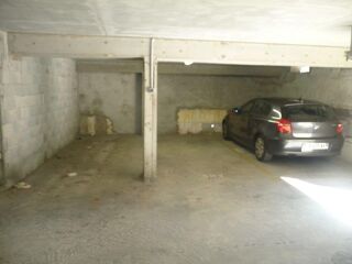  Parking / Garage  louer 