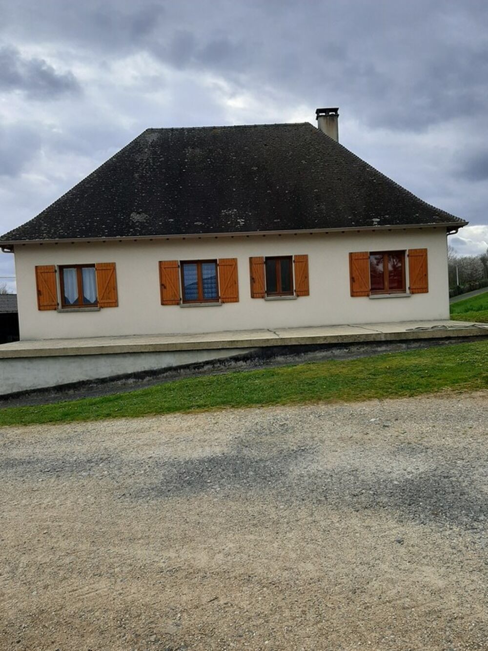 Propriete à vendre 6 pièces COUSSAC BONNEVAL (87)