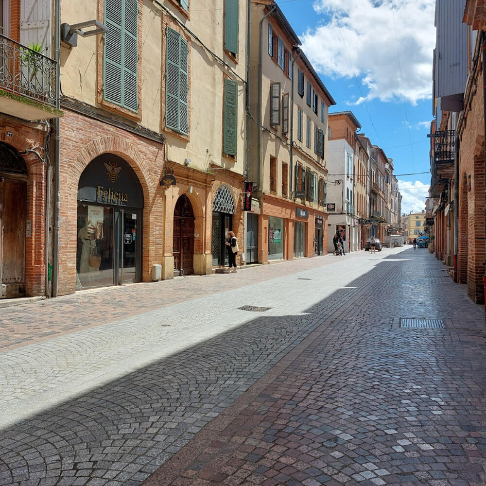 Vente Immeuble Immeuble à vendre MONTAUBAN (82)local commercial et 3 appartements Montauban