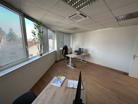   A LOUER - BUREAUX 