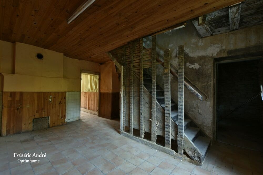 Maison de village à rénover à proximité de la Belgique