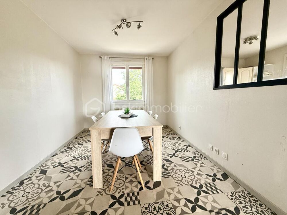 Vente Maison Et si vous pouviez avoir 113 m² habitables, 125 m² de garages et dépendances, et 940 m² de terrain à 20 min de Poitiers ? La villedieu du clain