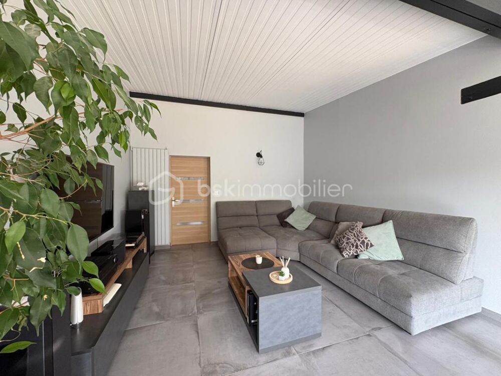 Vente Villa Villa individuelle de 180 m² au coeur de Sainghin-en-Mélantois - 5 chambres - caves- jardin - double garage Sainghin en melantois