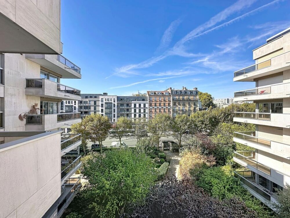 Neuilly-sur-Seine  Île de la Jatte : appartement 4 pièces avec balcon