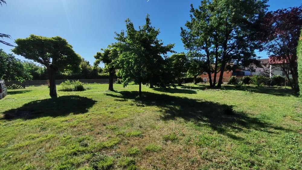 Vente Terrain RARE À SAINT-GEORGES-D'ESPÉRANCHE – Superbe terrain à bâtir de 956 m² avec fort potentiel d'implantation Saint georges d esperanche