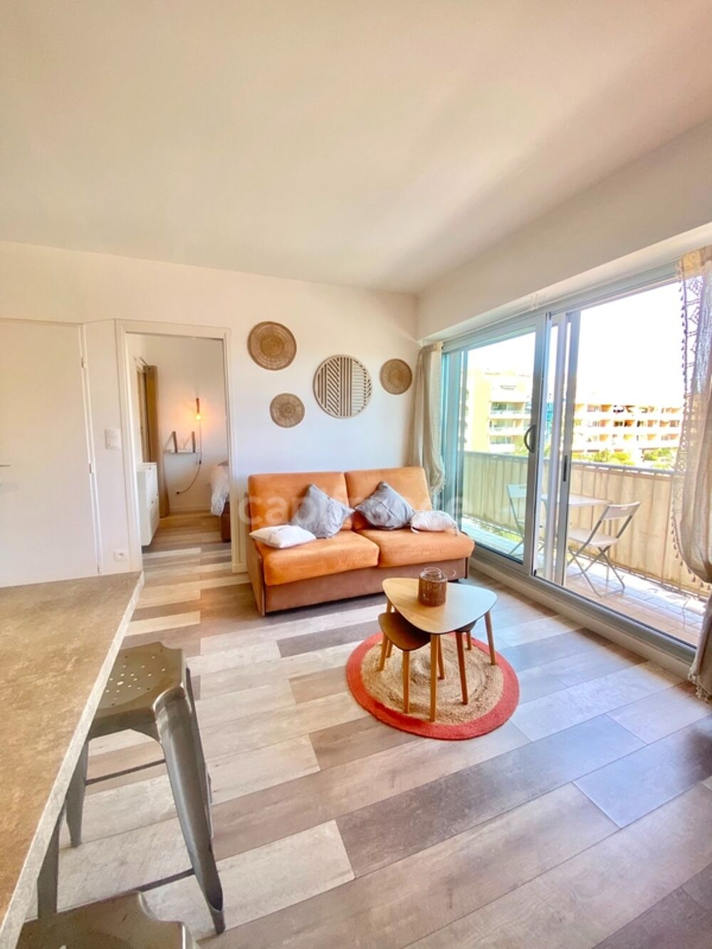 Vente Appartement Appartement à vendre 2 pièces HYERES (83) - Port d'Hyères - Balcon - Vue dégagée Hyeres