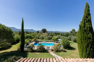  Propriété/château à vendre 6 pièces 220 m²