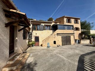  Maison � vendre 6 pi�ces 220 m�