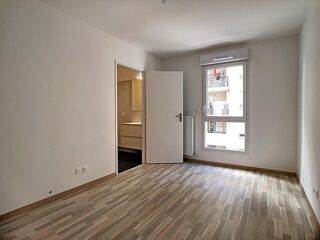  Appartement à louer 2 pièces 46 m²