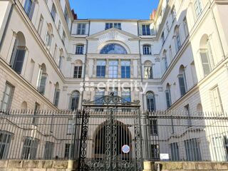  Appartement � vendre 4 pi�ces 127 m�