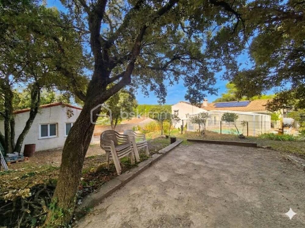 Vente Villa Villa de plain-pied & 3 studios indépendants – Un domaine qui s'autofinance Aubais