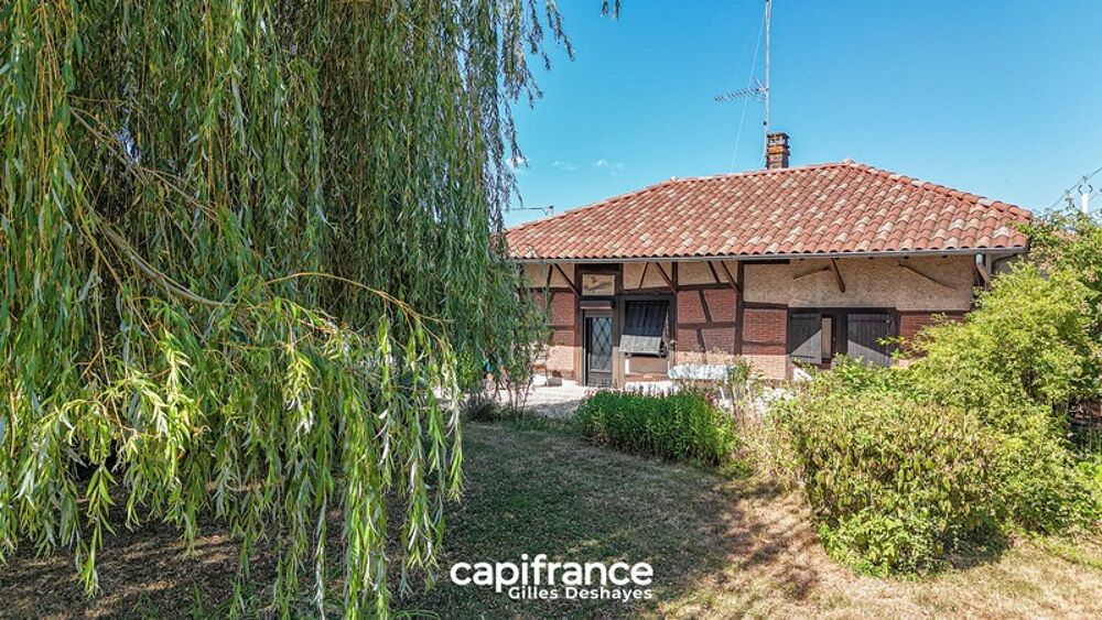 Beaupont (01270), maison bressane de plain-pied à colombages denviron 94 m² habitables, sur un terrain denviron 1 161 m², avec