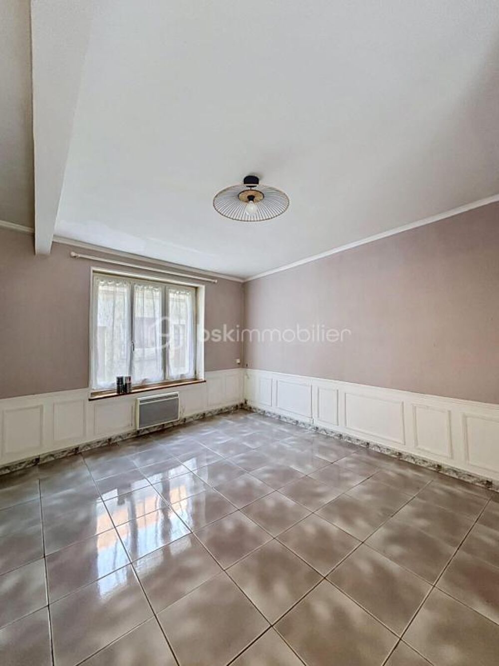 Maison familiale de 103 m² avec jardin et dépendance  Charly-sur-Marne