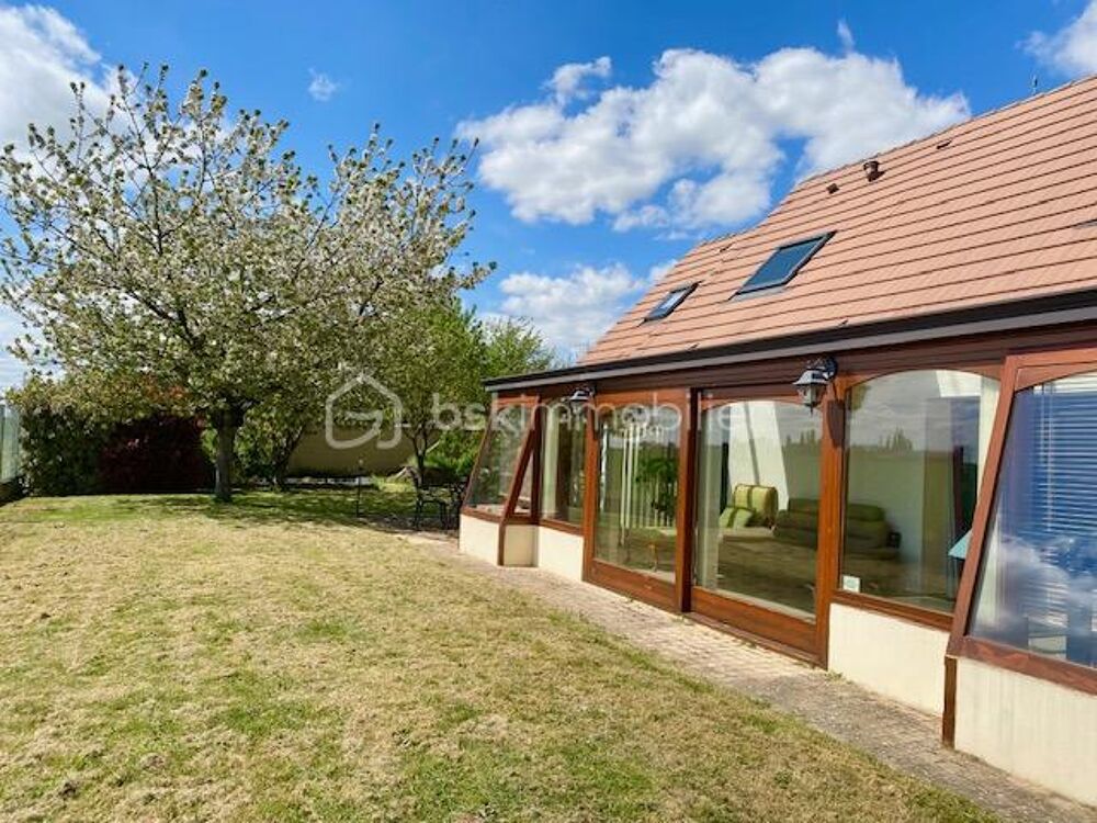 Jolie maison familiale de 180 m² au calme avec grand jardin de 1050 m² au coeur de la Beauce
