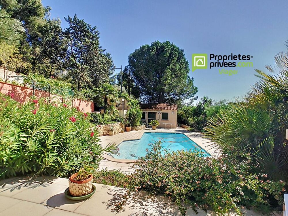 Vente Maison BANDOL (83150) - NUE PROPRIÉTÉ - ENSEMBLE IMMOBILIER AVEC TERRAIN ET PISCINE Bandol