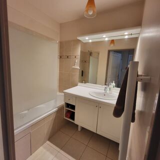  Appartement à louer 2 pièces 38 m²