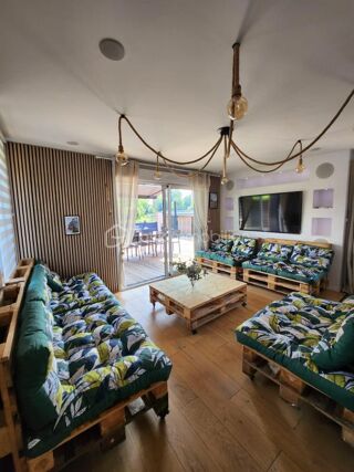  Immeuble � vendre 8 pi�ces 216 m�