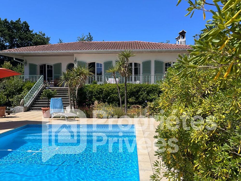 Andernos, la Source. Un cadre d'exception, 220m² 936000
