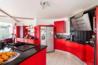  Maison � vendre 8 pi�ces 360 m�