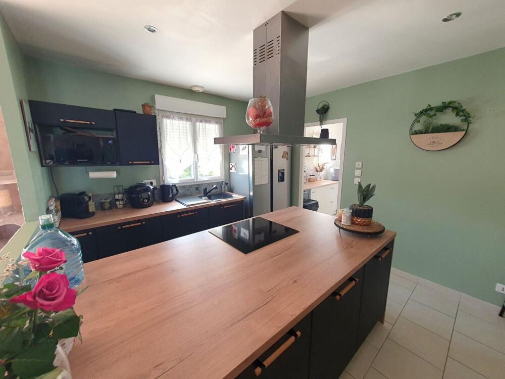 Vente Maison Maison plain-pied Avord DPE C 4 pice(s) 99 m2 Avord