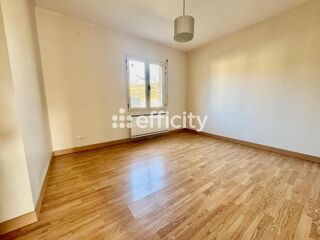  Villa à vendre 6 pièces 142 m²