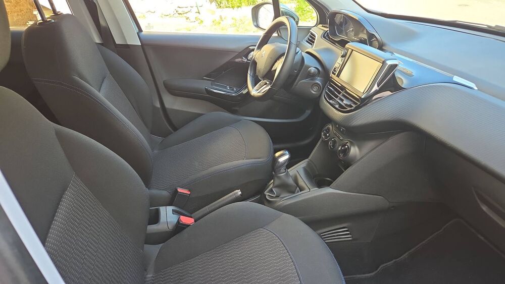 208 I 1.2 PureTech 82 Style 2018 occasion 51000 Chalons En Champagne