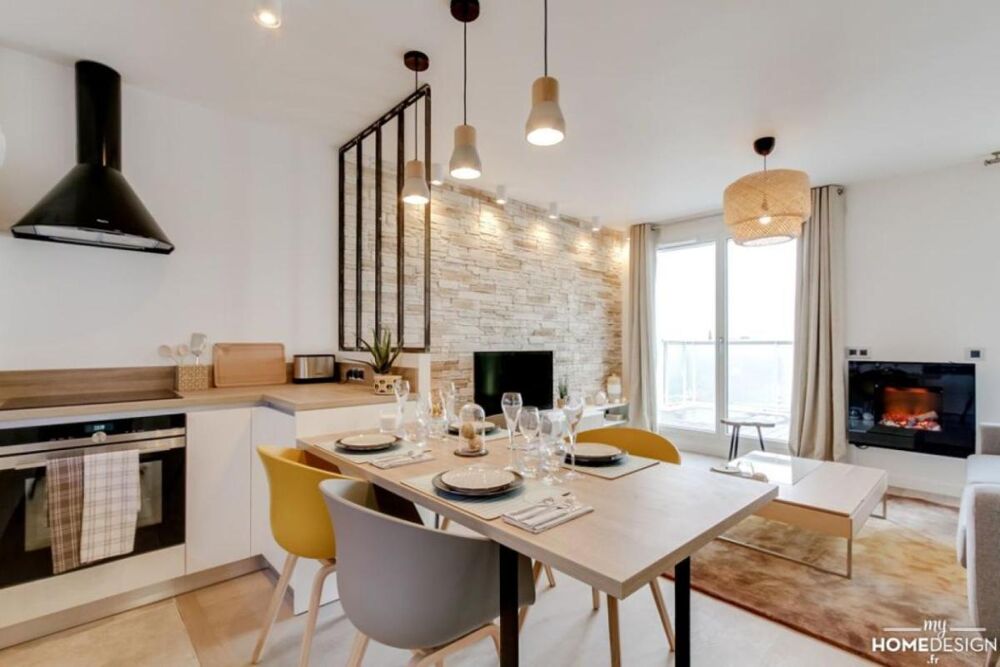 Vente Appartement 4 PIÈCES de 81m² + BALCON + PKG(s) Fontenay aux roses