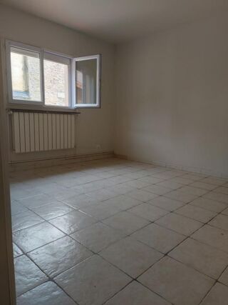  Appartement à louer 2 pièces 50 m²