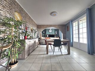  Maison à vendre 13 pièces 300 m²