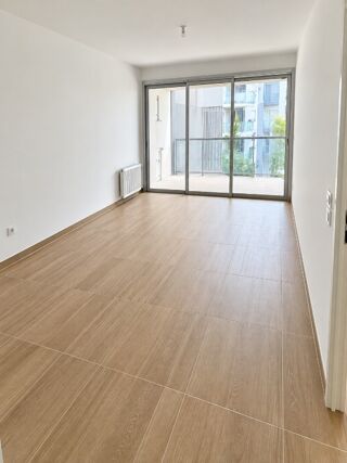  Appartement à louer 2 pièces 44 m²