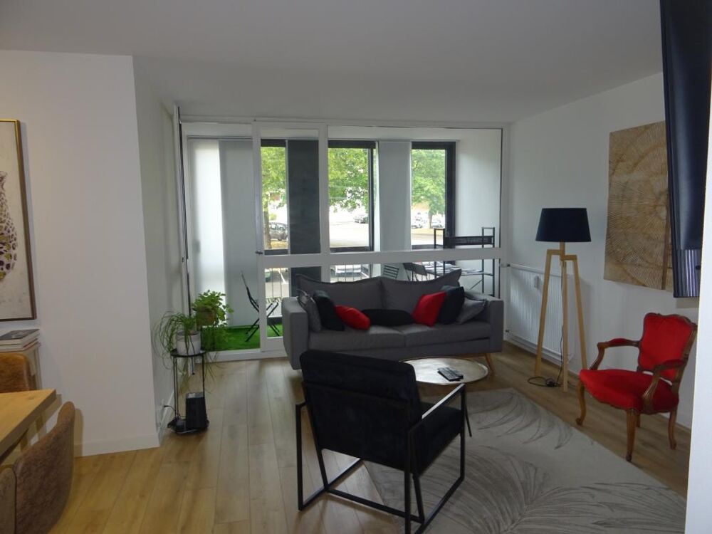 Vente Appartement LIMOGES SECTEUR OUEST ROSE DES VENTS TRES BELLE APPARTEMENT DE 86 M² 3 CHAMBRES 3 SALLES D'EAU 3 WC LOGGIA1 Limoges