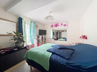  Immeuble à vendre 10 pièces 160 m²