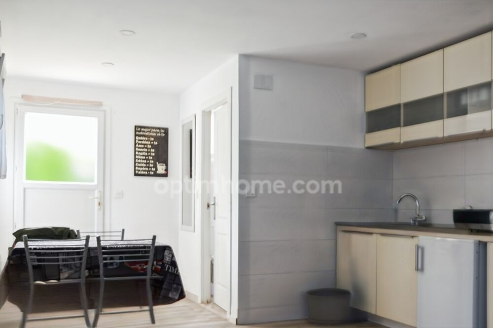 HENDAYE  Maison familiale avec 2 appartements indépendants  224 m²  Garage 40 m²