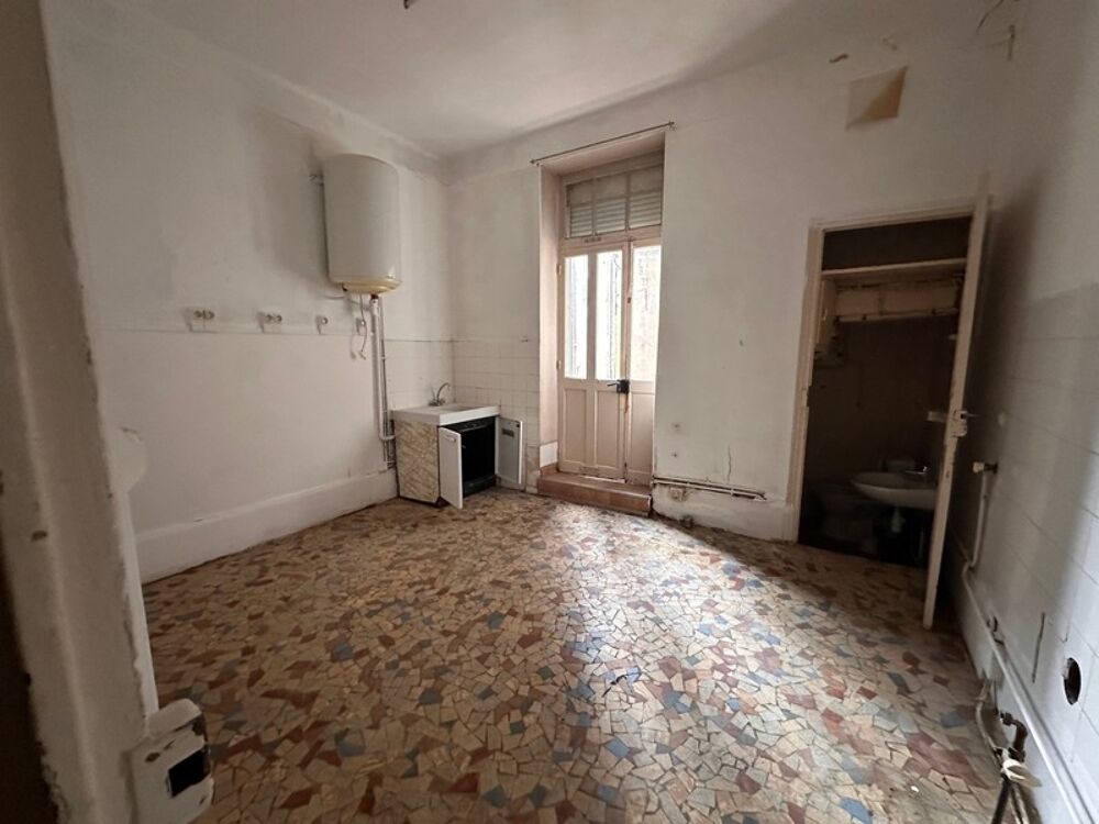 DIJON RUE LENOTRE PLATEAU DE 38 M2 VIABILISÉ A RÉNOVER