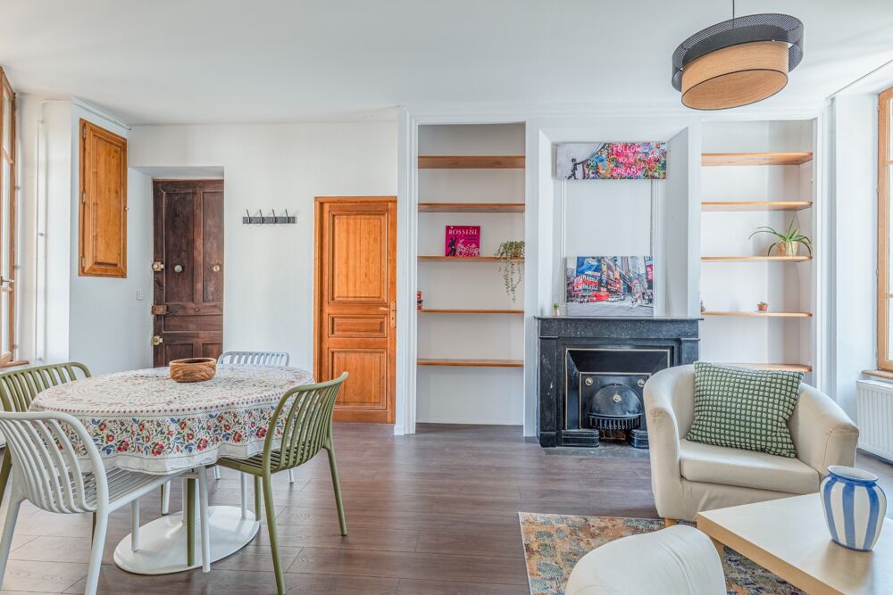 Vente Appartement Appartement à vendre 4 pièces LYON 7EME ARRONDISSEMENT (69) Charme sans travaux Lyon 7