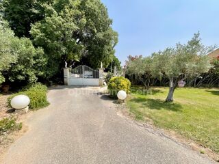  Maison � vendre 6 pi�ces 270 m�