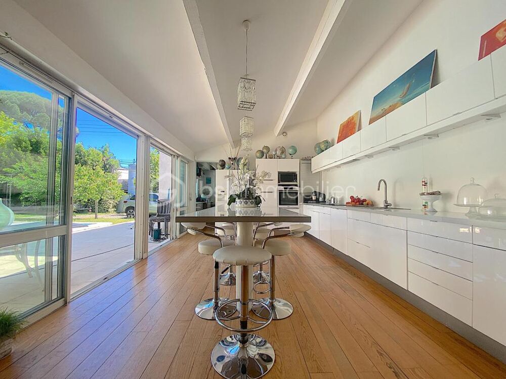 Vente Maison Maison avec 4/5 chambres + un studio indépendant + une piscine !!! De l'espace, du calme et du charme !!! Merignac