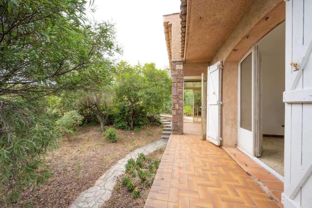 Vente Maison 83370 SAINT AYGULF - GRAND BOUCHAREL - MAISON A RENOVER - 6 PIÈCES - 4 CHAMBRES - VUE MER Frejus