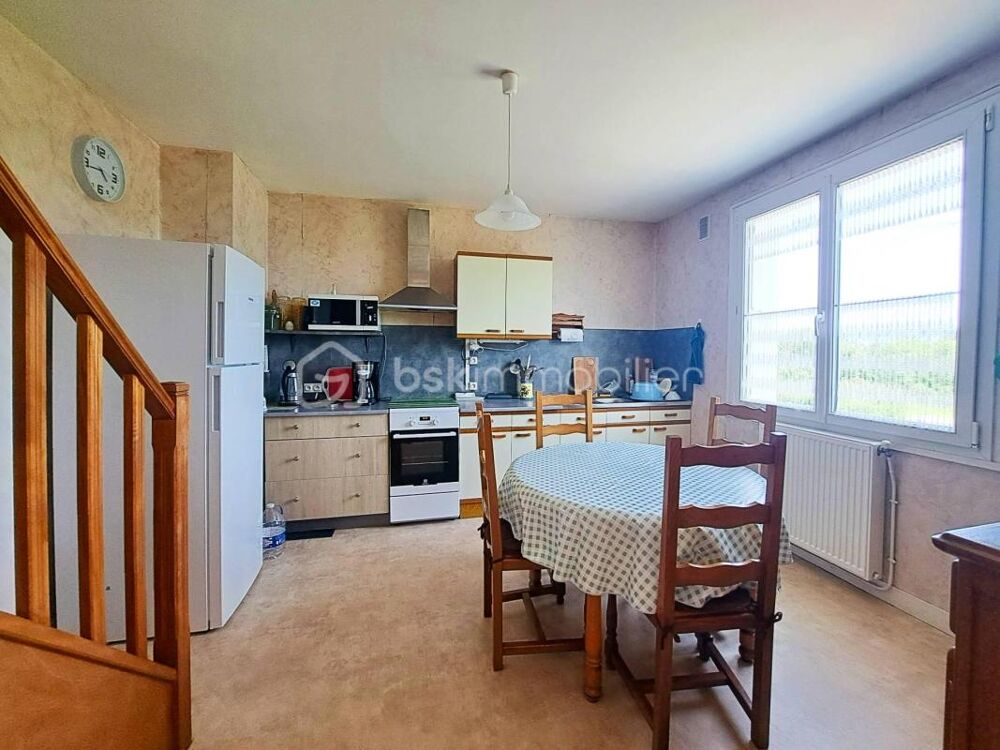 Maison familiale rénovée énergétiquement  4 chambres  Grand terrain  Garage 45 m²