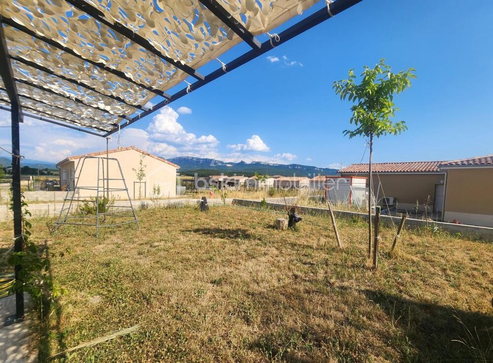 Maison provençale récente