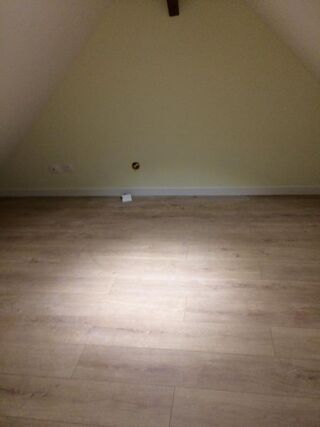  Appartement à louer 3 pièces 101 m²