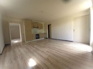  Appartement à louer 2 pièces 46 m²
