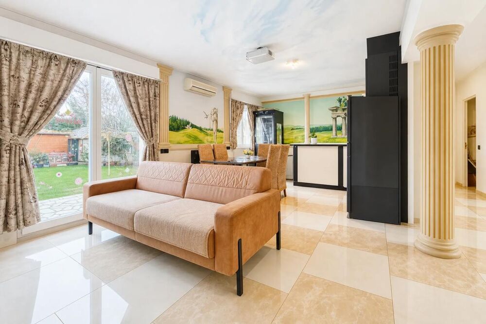 Maison familiale spacieuse à Gouvernes